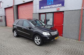 Mercedes M-klasse 320 CDI 4 matic airco navi lkw / van 3500 kg trekhaakgewicht picture 4