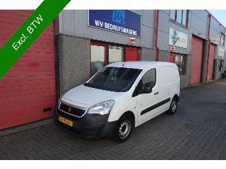 okazja samochody ciężarowe Peugeot Partner 120 1.6 HDi 75 L1 XR airco camera schuifdeur 108841 km !!!!!!!!!! 2016/6