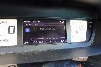 Citroën C4-picasso 1.6 VTi Selection clima navi lees text picture 19