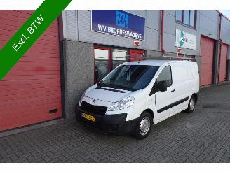 Käytettyjen commercial vehicles Peugeot Expert 227 2.0 HDI L1H1 Profit+ airco 3 zits 2015/6