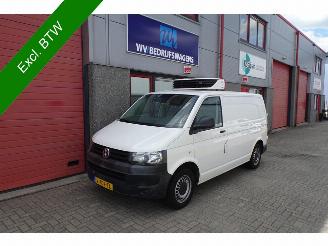 Käytettyjen commercial vehicles Volkswagen Transporter 2.0 TDI L1H1 T800 carrier gescheiden compartimenten 2014/1