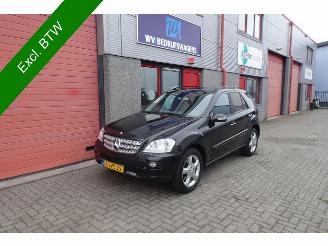 bruktbiler bedrijf Mercedes M-klasse 320 CDI 4 matic airco navi lkw / van 3500 kg trekhaakgewicht 2006/7