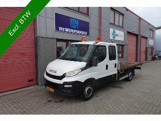 Vaurioauto  commercial vehicles Iveco Daily 35S13D 2.3 375 dc openlaadbak 80713 km !!!!! 2015/1