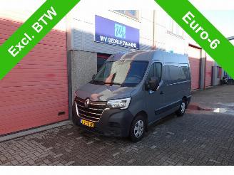 Auto incidentate Renault Master T33 2.3 dCi 135 L1H2 Comfort 3 zits 139721 km !!!! 2021/4