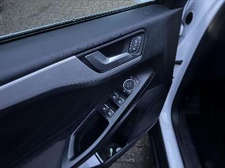 Ford Focus  picture 10