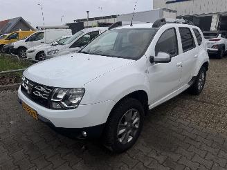 krockskadad bil auto Dacia Duster  2018/2