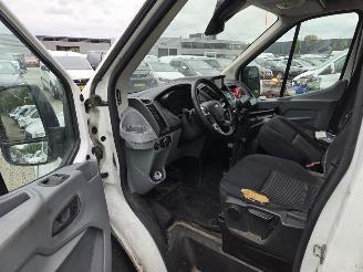Ford Transit  picture 11