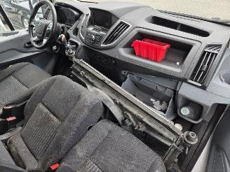 Ford Transit  picture 6