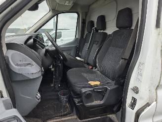 Ford Transit  picture 14