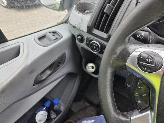 Ford Transit  picture 12