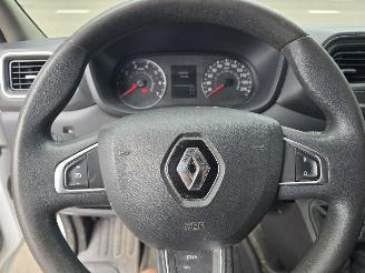 Renault Master L2H2 2.3 DCi picture 10