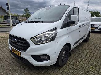 skadebil bedrijf Ford Transit Custom Lang 2.0 TDCi 96 KW 2022/4