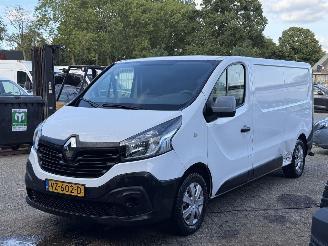 skadebil bedrijf Renault Trafic  2016/9