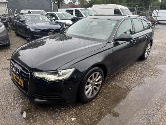 skadebil auto Audi A6 avant  2012/4