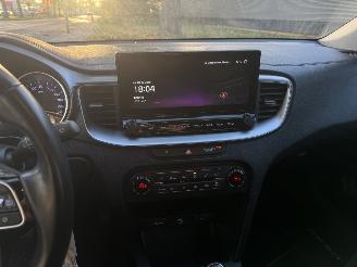 Kia Ceed  picture 13