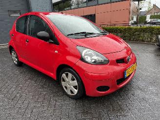 Auto incidentate Toyota Aygo 1.0-12V Cool  AIRCO Hatchback 5-dr. 2011/2