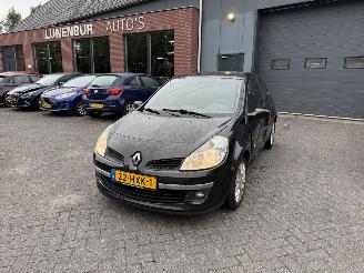 Schadeauto Renault Clio 1.2 TCE Collection  AIRCO Hatchback 3-dr. 2009/3