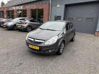  Opel Corsa 1.4-16V \'111\' Edition (Hatchback 5-dr.) 2010/9