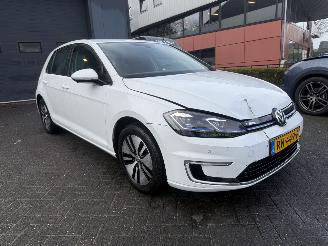 Volkswagen e-Golf  picture 7