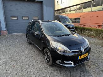 Renault Scenic 1.2 TCe Bose (MPV 5-dr.) picture 31