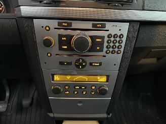 Opel Meriva 1.6-16V Cosmo (MPV 5-dr.) picture 14