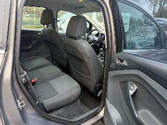 Ford C-Max 1.0 Titanium (MPV 5-dr.) picture 12