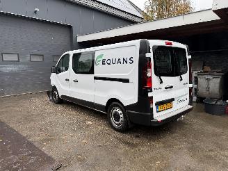 krockskadad bil bedrijf Renault Trafic 2.0 dCi  AUTOMAAT 145 T29 L2H1 Comfort 2021/1