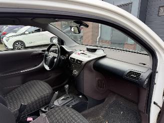 Toyota iQ 1.0 VVTi Aspiration AUTOMAAT picture 21