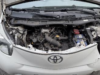 Toyota iQ 1.0 VVTi Aspiration AUTOMAAT picture 9