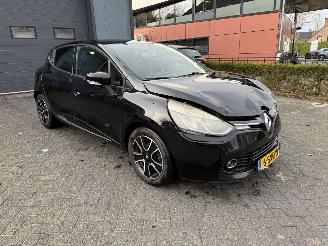 Renault Clio 0.9 TCe Dynamique  NAVIGATIE Hatchback 5-dr. picture 22