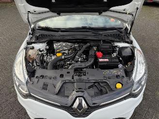 Renault Clio 0.9 TCe Limited  NAVIGATIE  Stationwagen 5-dr. picture 19