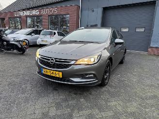 krockskadad bil auto Opel Astra 1.4 Online Edition 2017/11