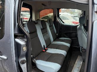 Citroën Berlingo 1.6 VTi Attraction (MPV 4-dr.) picture 11