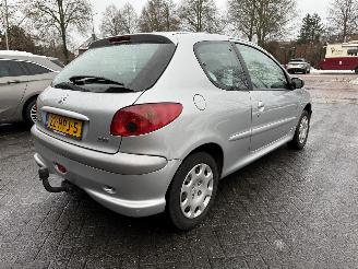 Peugeot 206 1.4 Génération (Hatchback 3-dr.) picture 6