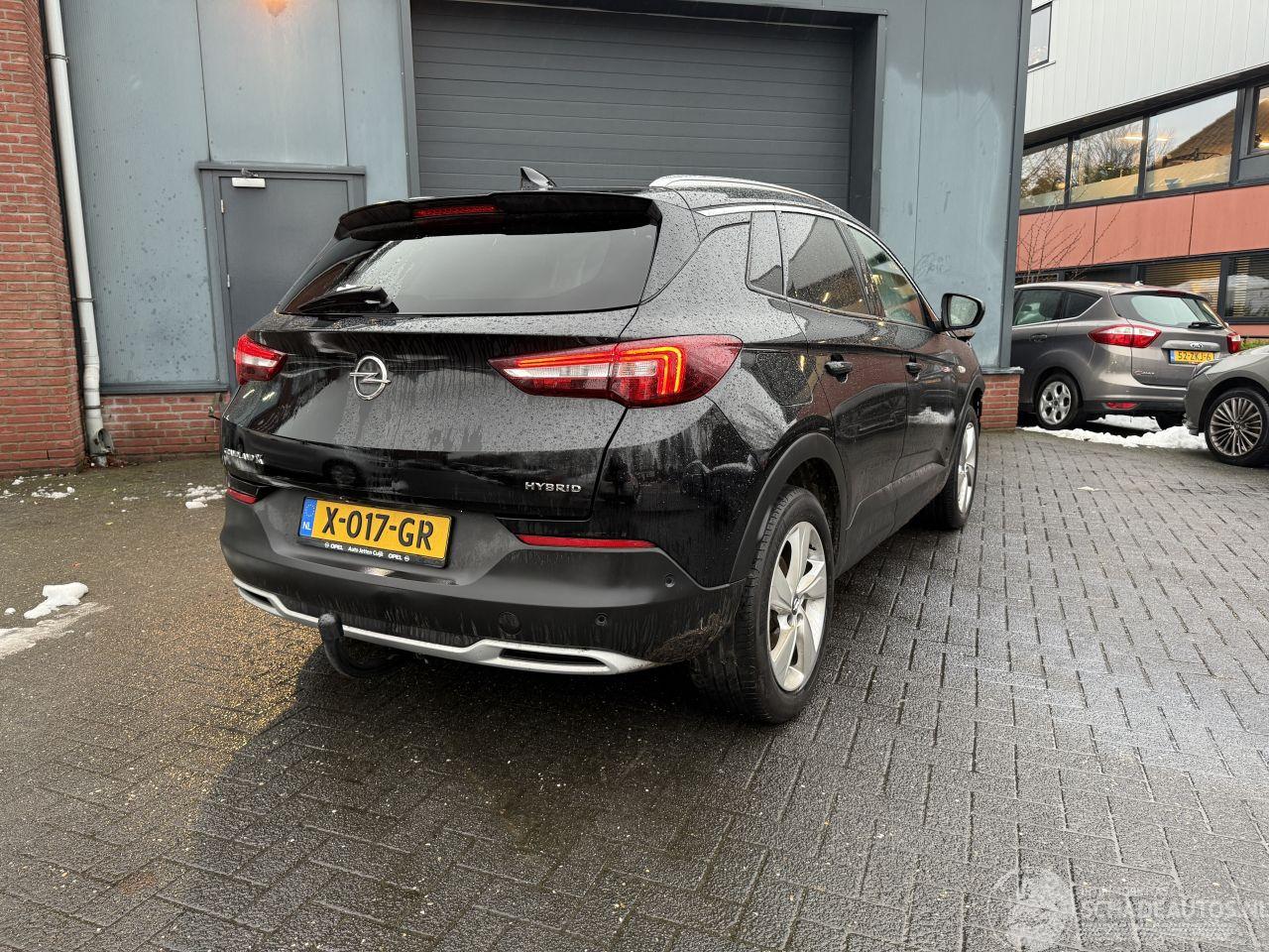 Opel Grandland X - 1.6 Turbo Hybrid Business Edition