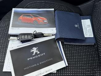 Peugeot 208 1.2 PureTech Allure (Hatchback 5-dr.) picture 27