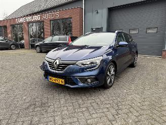 krockskadad bil auto Renault Mégane 1.2 TCe Bose AUTOMAAT 2017/1