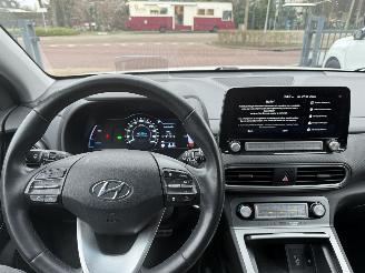 Hyundai Kona EV Premium 64 kWh (SUV 5-dr.) 10537  EX BTW picture 25
