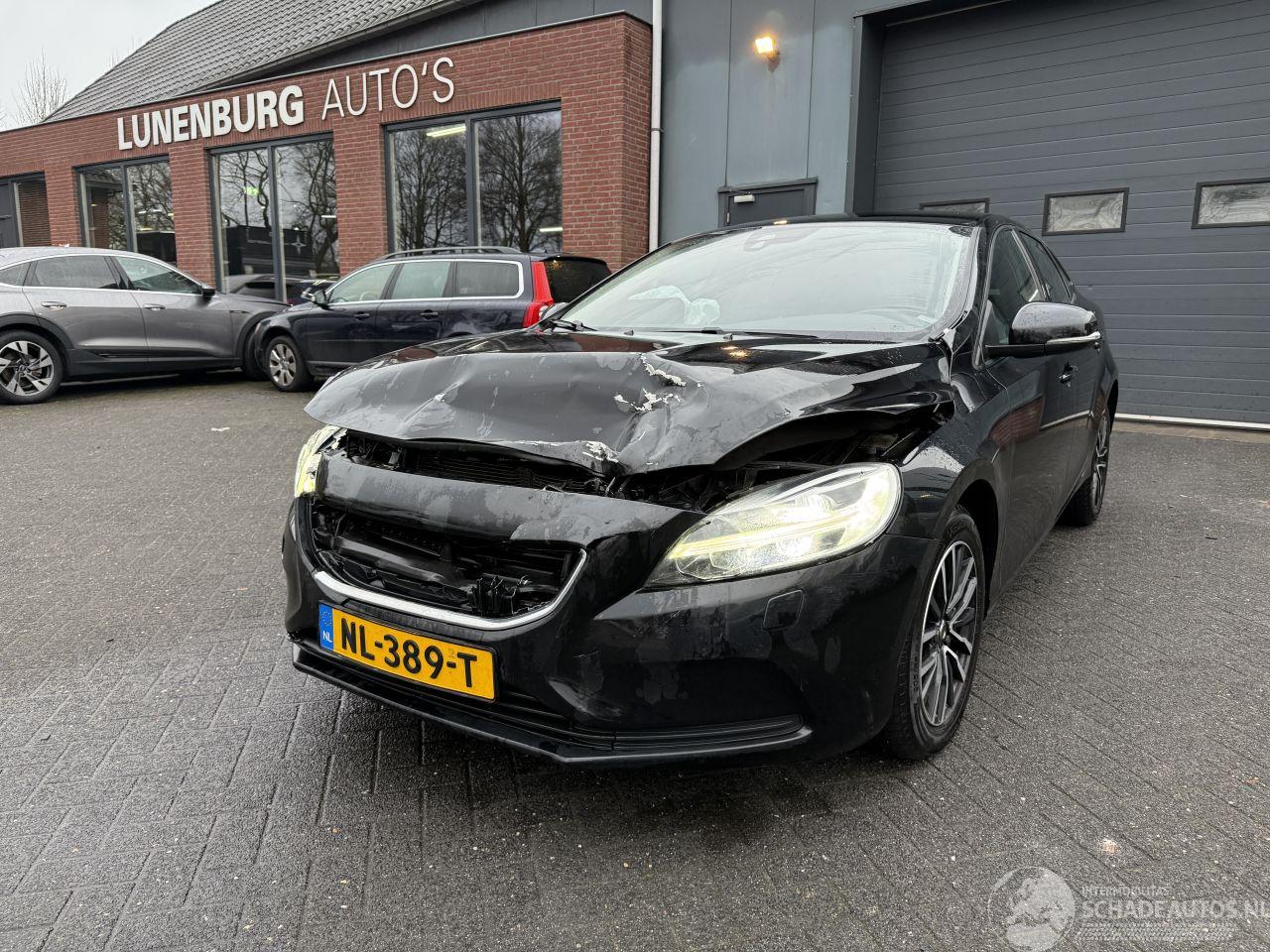 Volvo V-40 2.0 D2 Kinetic (Hatchback 5-dr.)