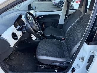 Volkswagen Up! 1.0 high up! BlueMotion picture 13