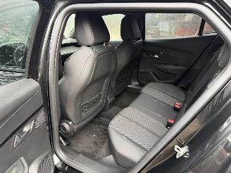Peugeot 2008 1.2 PureTech GT-Line AUTOMAAT  (SUV 5-dr.) picture 25