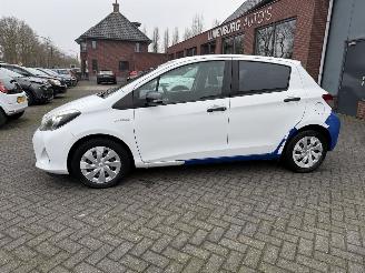 Toyota Yaris 1.5 Full Hybrid Comfort (Hatchback 5-dr.)  5330 EURO EX BTW picture 2