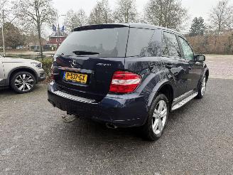 Mercedes ML 320 CDI  AUTOMAAT (SUV 5-dr.) picture 5