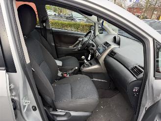 Toyota Verso 1.8 VVT-i Aspiration (MPV 5-dr.) picture 15