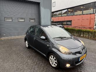 Toyota Aygo 1.0-12V Comfort (Hatchback 5-dr.) picture 24