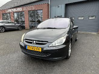  Peugeot 307 1.6-16V Griffe   LEER (Hatchback 5-dr.) 2005/2