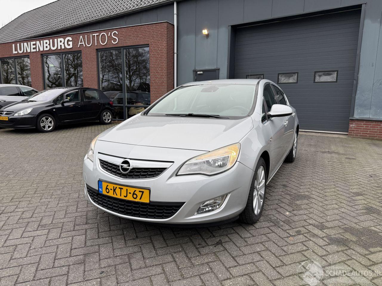 Opel Astra 1.4 Turbo Cosmo (Hatchback 5-dr.)