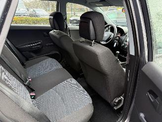 Kia Cee d 1.6 X-tra (Stationwagen 5-dr.) picture 12