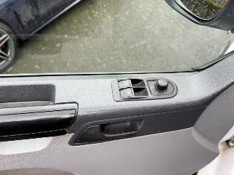 Volkswagen Transporter 2.0 TDI L1H1 DC Trendline BELLEN MET 0653292638 picture 21