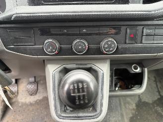 Volkswagen Transporter 2.0 TDI L2H1 30 DC Comfortline picture 20